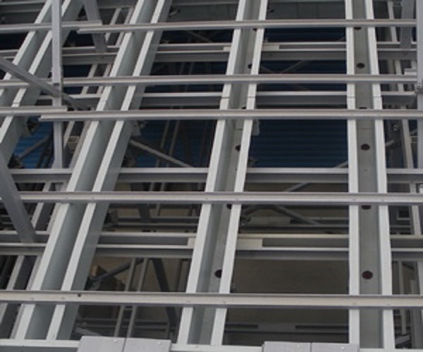 Водораспределительная система со сточными канавками из ПАС